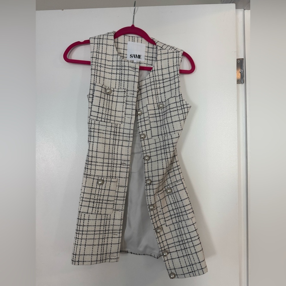 Women's Black and White Plaid Sleeveless Dress